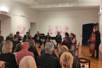 U prepunom salonu Muzeja Grada Đurđevca održan je koncert renomiranih Zagrebačkih solista