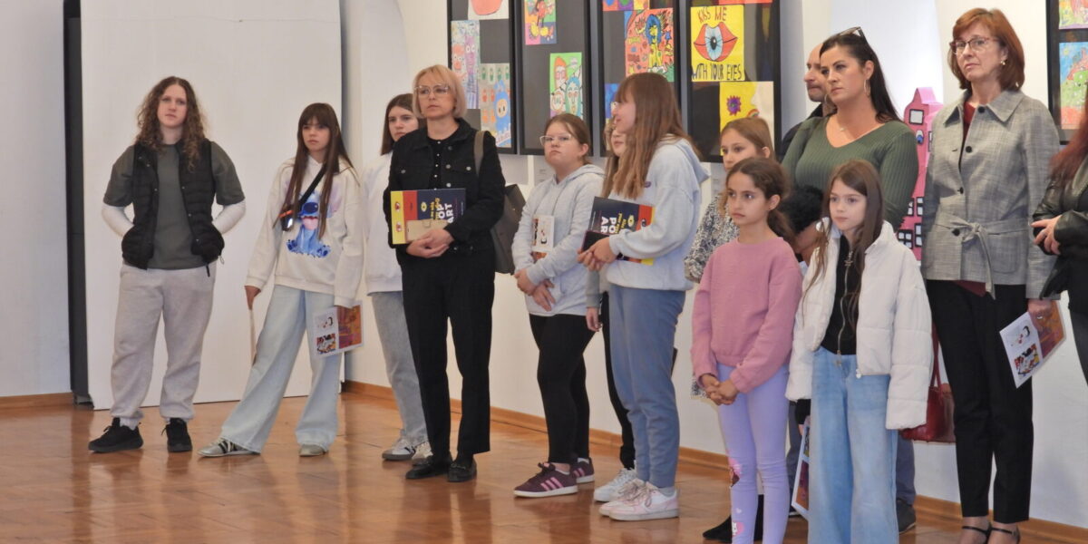 U Muzeju Grada Đurđevca otvorena izložba „Kiss me with your eyes – dječji pop-art“